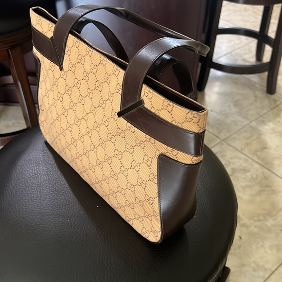 Gucci - Picture 4 of 16